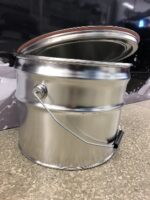 1.0L metallpurk kaanega